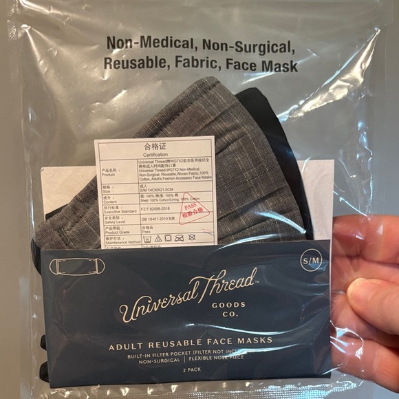 Universal Thread Gray and Black Reusable Face Masks S/M - Picture 1 of 2